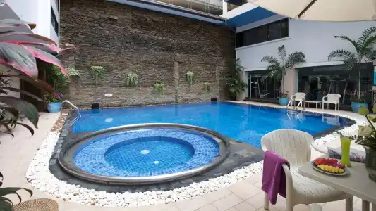 Kingston Suites - 20