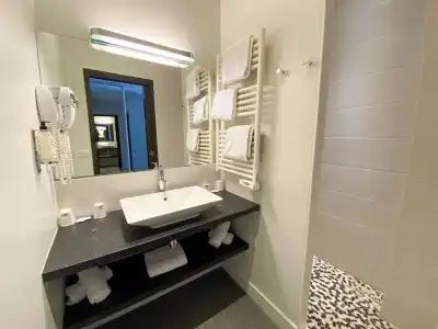 Best Western Le Cheval Blanc - Vieux Port - 255