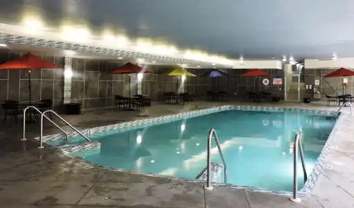 Best Western PLUS Milwaukee West - 18