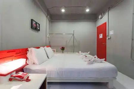 Madam Inn Patong - 36