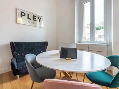 Pley Boutique Del Centro - 9