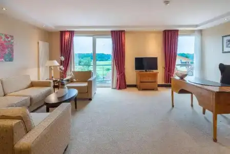 Best Western Premier Castanea Resort - 49