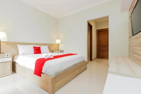 RedDoorz Premium near Ragunan Zoo 2 - 28