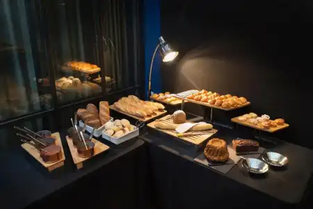 Hannong & Wine Bar - 7