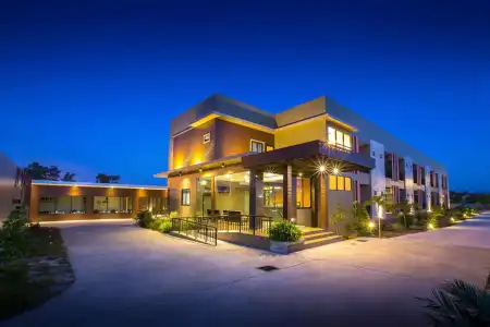 Siritrang Boutique - 0