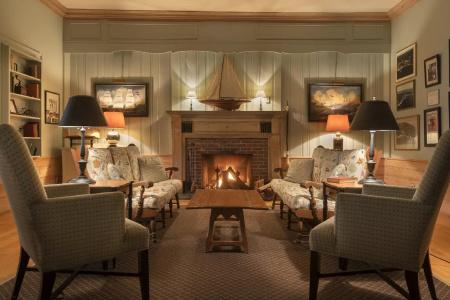 Spruce Point Inn - 41