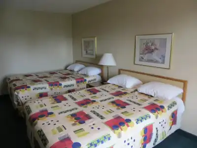 Homestyle Inn & Suites - 2