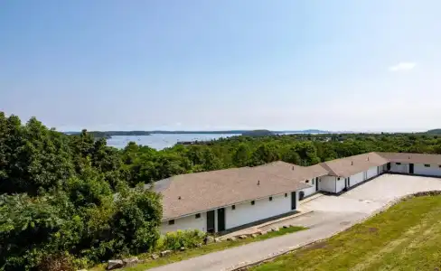 Wonder View Inn - 76