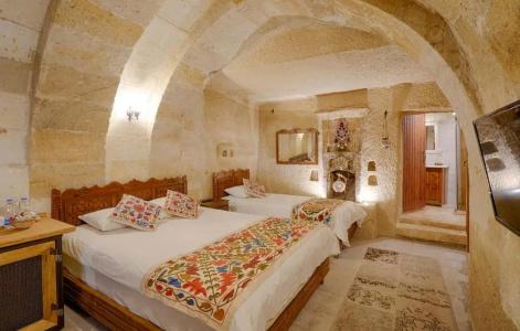 Tulip Cave Suites - 87