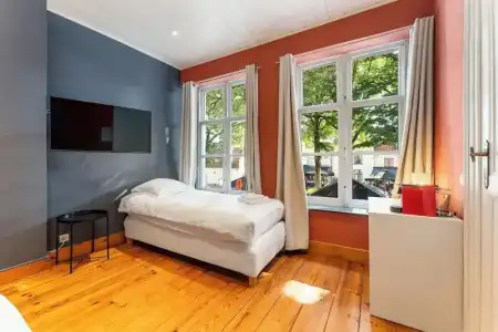 Lake Suites - 72