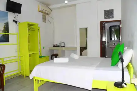 Rampart View Guest House - 56
