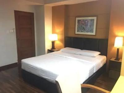 Mall Suites - 374
