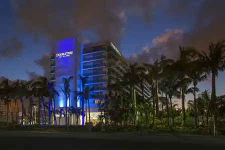 Doubletree Resort by Hilton Hollywood Beach - 29