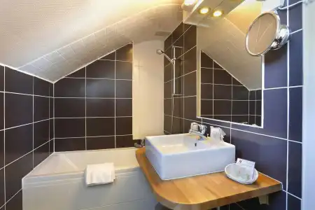 Hôtel Les Tilleuls, Bourges - 8