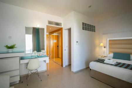 Leonardo Cypria Bay - 144