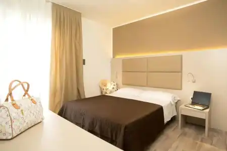 Trevi - 18