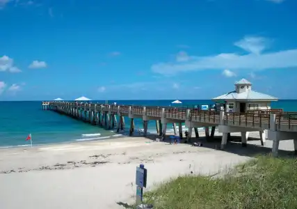 Hilton Palm Beach PBI - 26