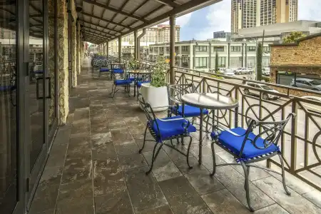 Hampton Inn & Suites Austin Downtown - 31