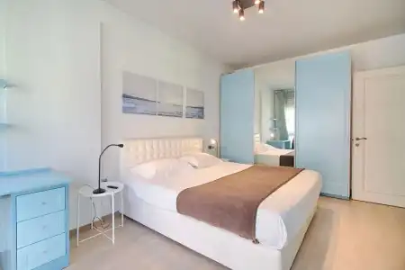 The Rooms - 203