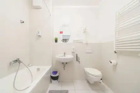 Prince Apartments - 7