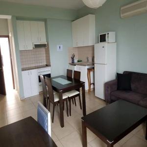 King's Holiday Apartments - 24