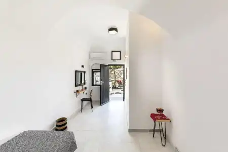 Pearl of Caldera Oia Boutique - 30