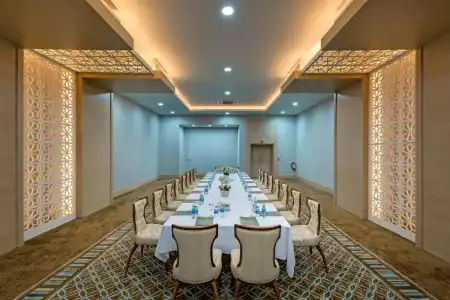 Royal Holiday Palace - 22