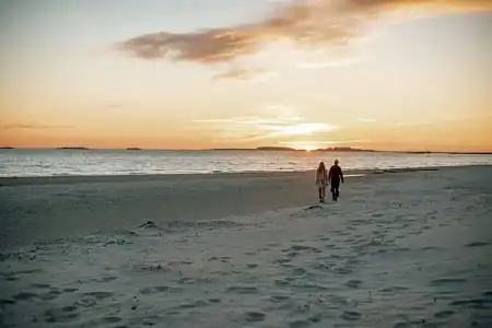 Sola Strand - 55