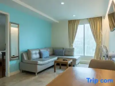 Sabai Sathorn - 212