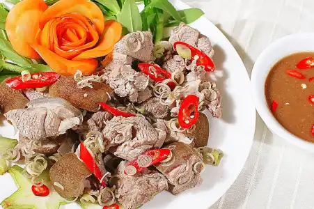 Van Giang - 10