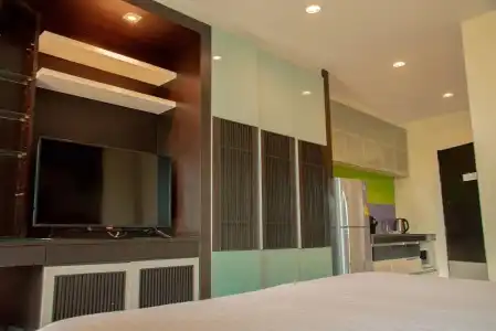 The Sunreno - 102