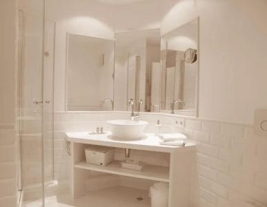 & Restaurant Sonne - 31