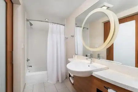SpringHill Suites by Marriott Chattanooga Downtown/Cameron Harbor - 10