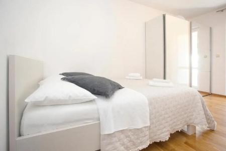 Garden Apartment - 167