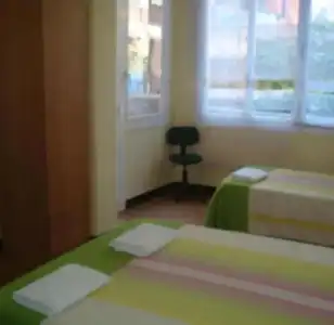 Hostel Turistic Castell - 18