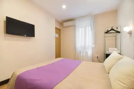 Hostal Art Madrid - 44