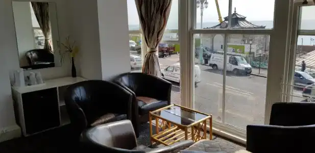 Atlantic Seafront Guest Accommodation - 36