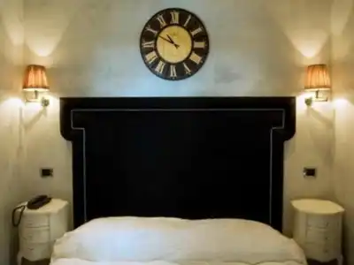 MDM Guesthouse - 1