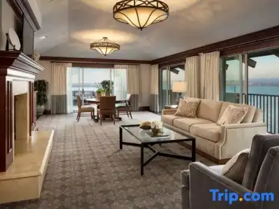 Monterey Plaza & Spa - 113
