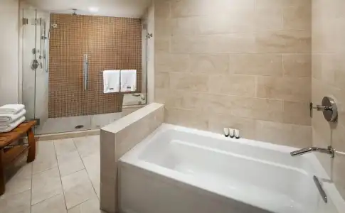 The Westin Bonaventure and Suites, Los Angeles - 7