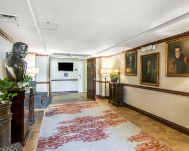 Bluegreen Vacations Patrick Henry Square, an Ascend Collection Resort - 10