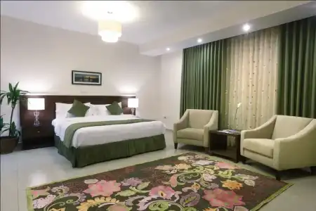City Rose Suites - 215