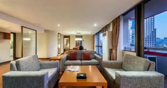 Bandara Silom Suites - 219