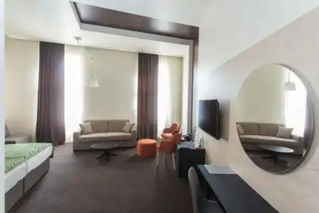 Grand Hedonist - 55