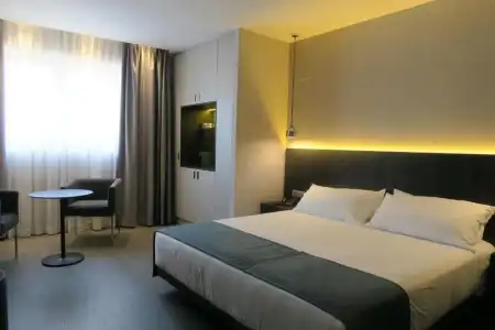 HG City Suites Barcelona - 48