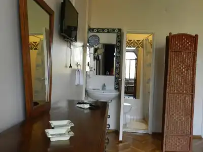Berk Guesthouse - 'Grandma's House' - 8