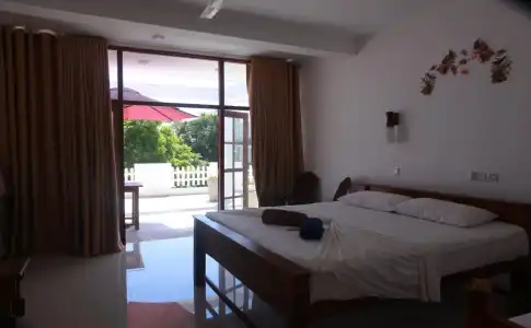 Mirissa Beach Inn - 5
