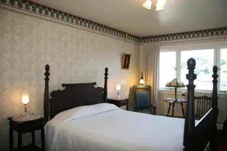Martine Inn - 73