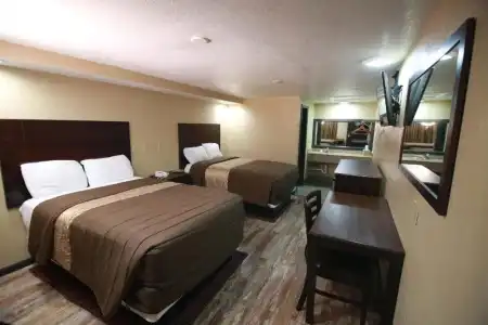 Memphis Inn - 38