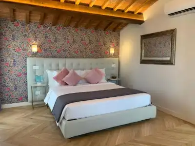 Kairos by Florence Art Apartments - 102